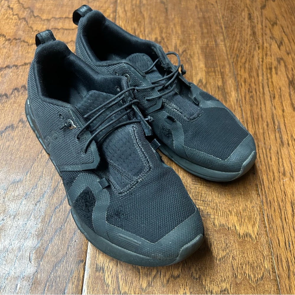 On Running Kids Cloud Sky sneakers